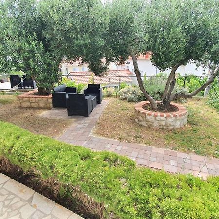 Apartments Dora Banjol Kültér fotó