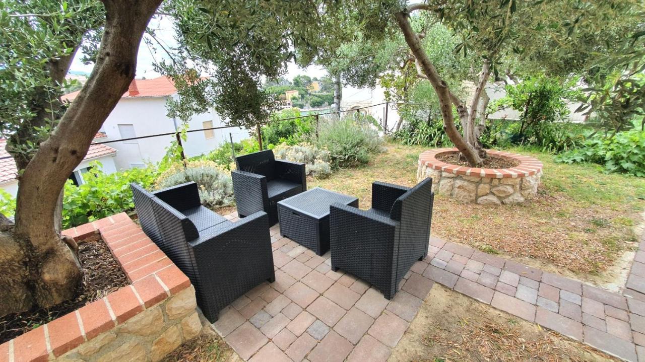 Apartments Dora Banjol Kültér fotó