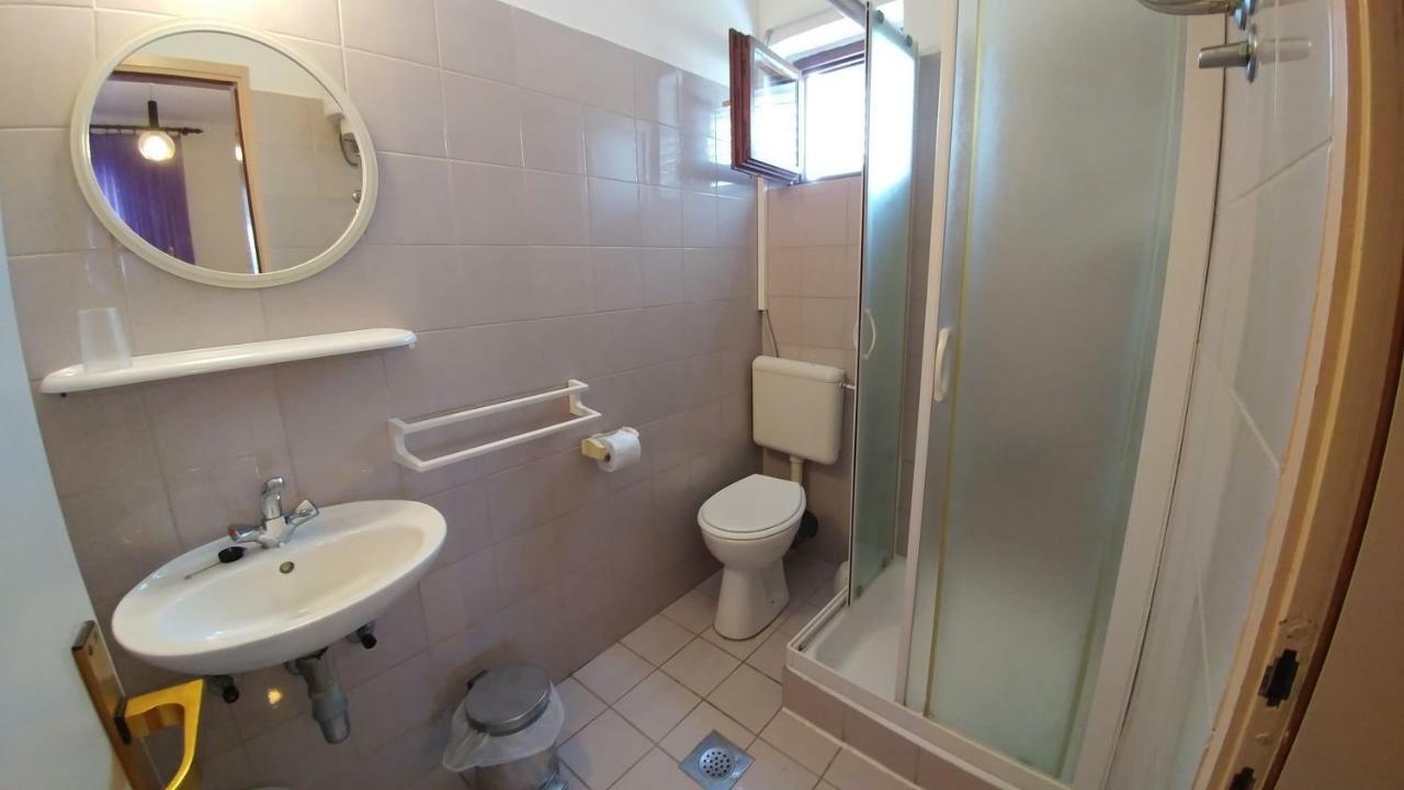 Apartments Dora Banjol Kültér fotó